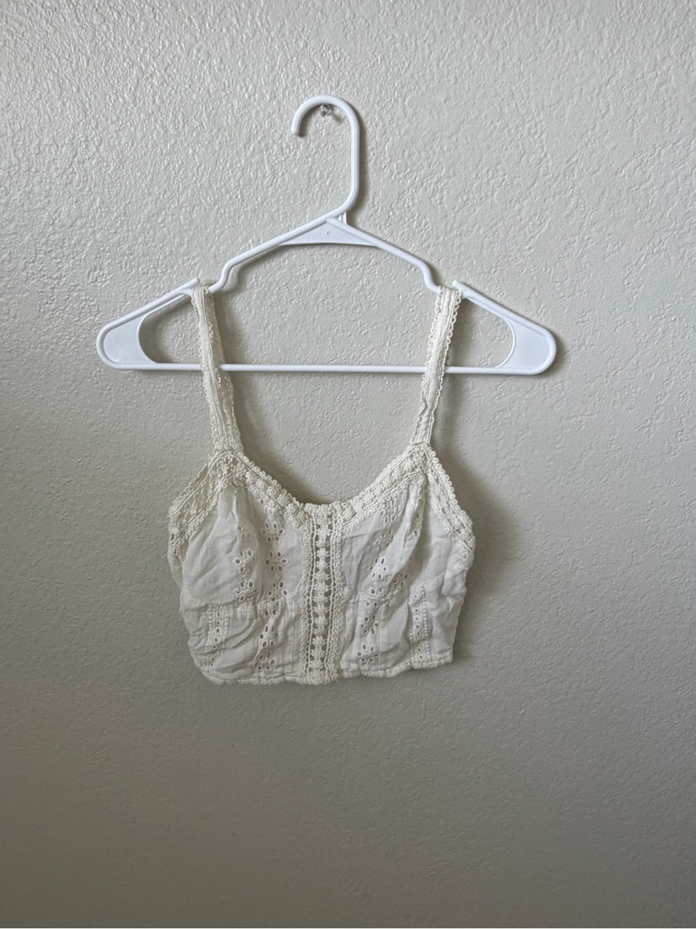 Aeropostale Cream Lace-Trim Bandeau Bralette